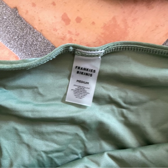 Green Bikini Set - Picture 4 of 6